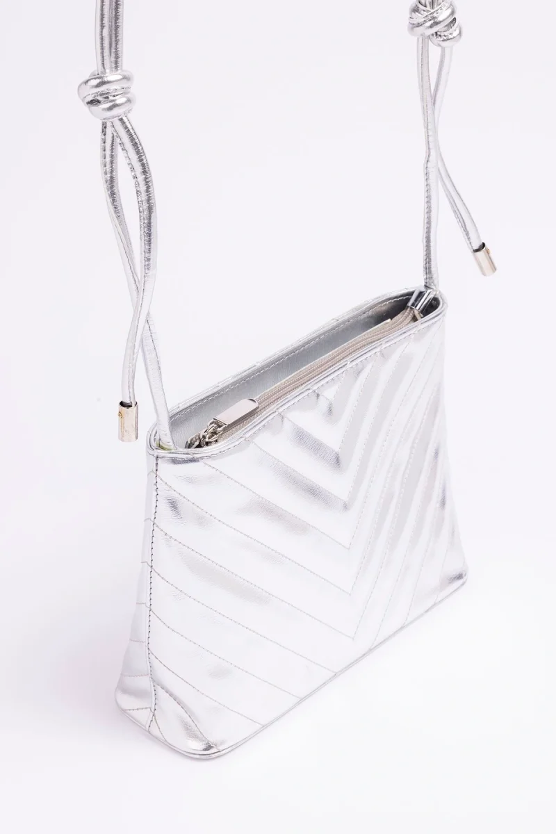 bhb22403_silver_4